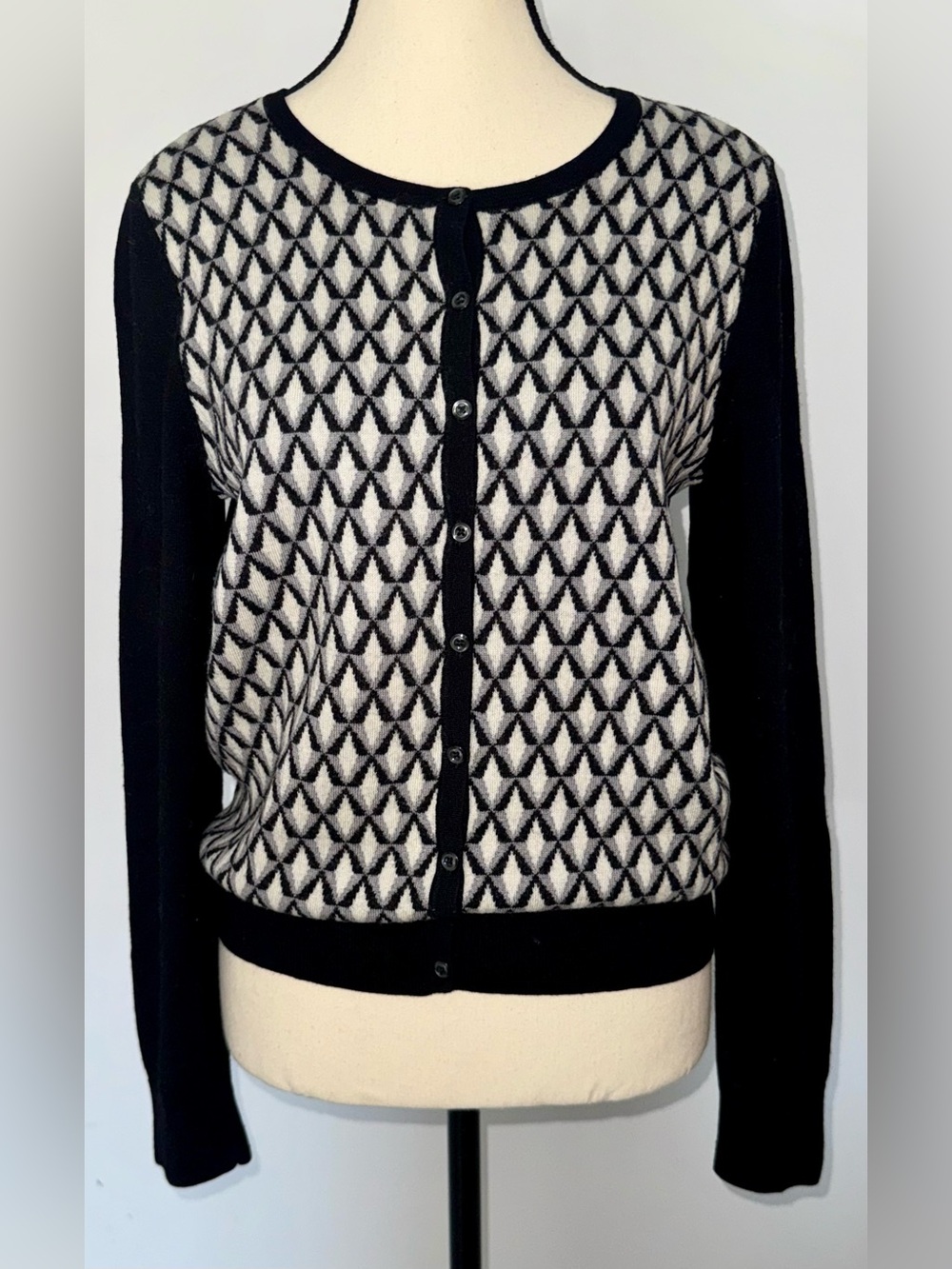 LORD & TAYLOR Women’s Extra Fine Merino Wool Cardigan Size Large - Black White